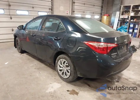 2017 Toyota Corolla Le z USA, uszkodzony, nr VIN 2T1BURHE5HC877246